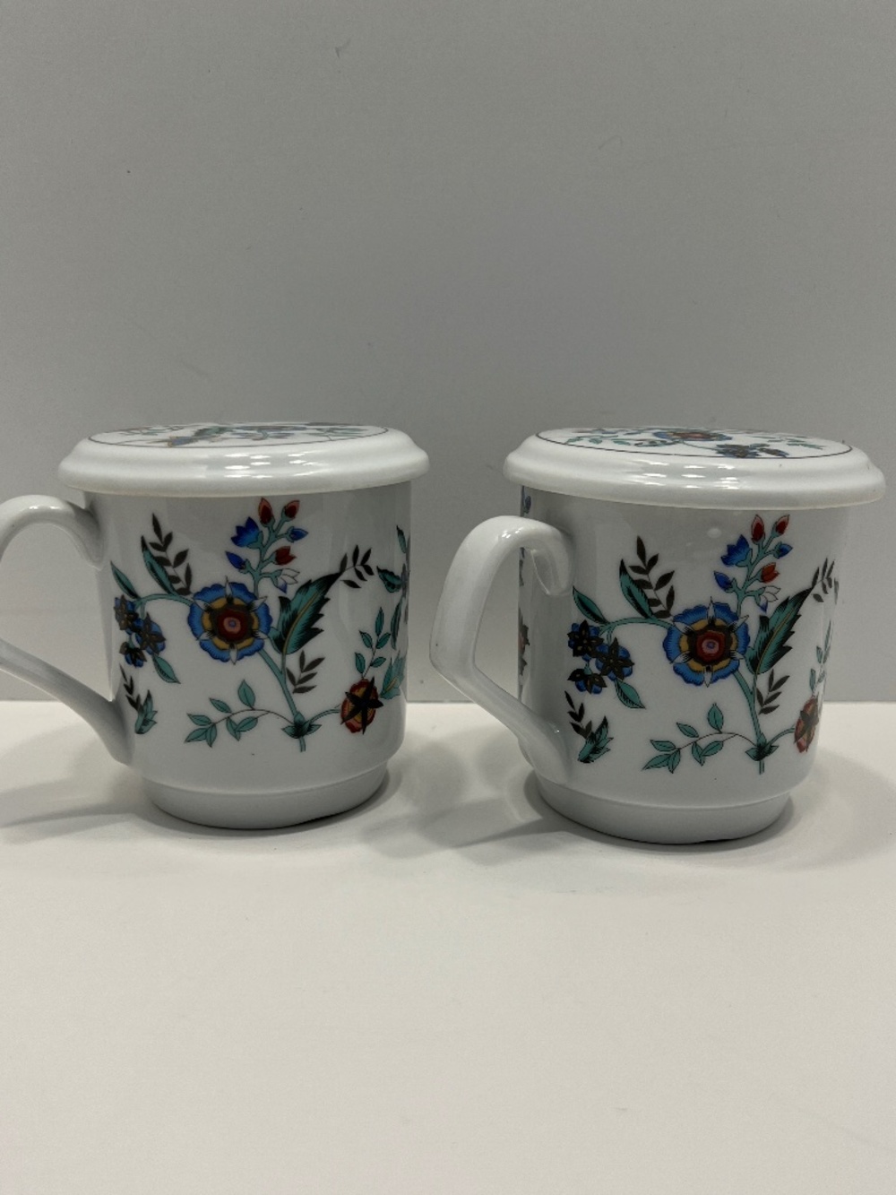 Vtg PMC Set of 2,  8 OZ Floral PORCELAIN CUP COFFEE TEA MUG w/LID Floral Design